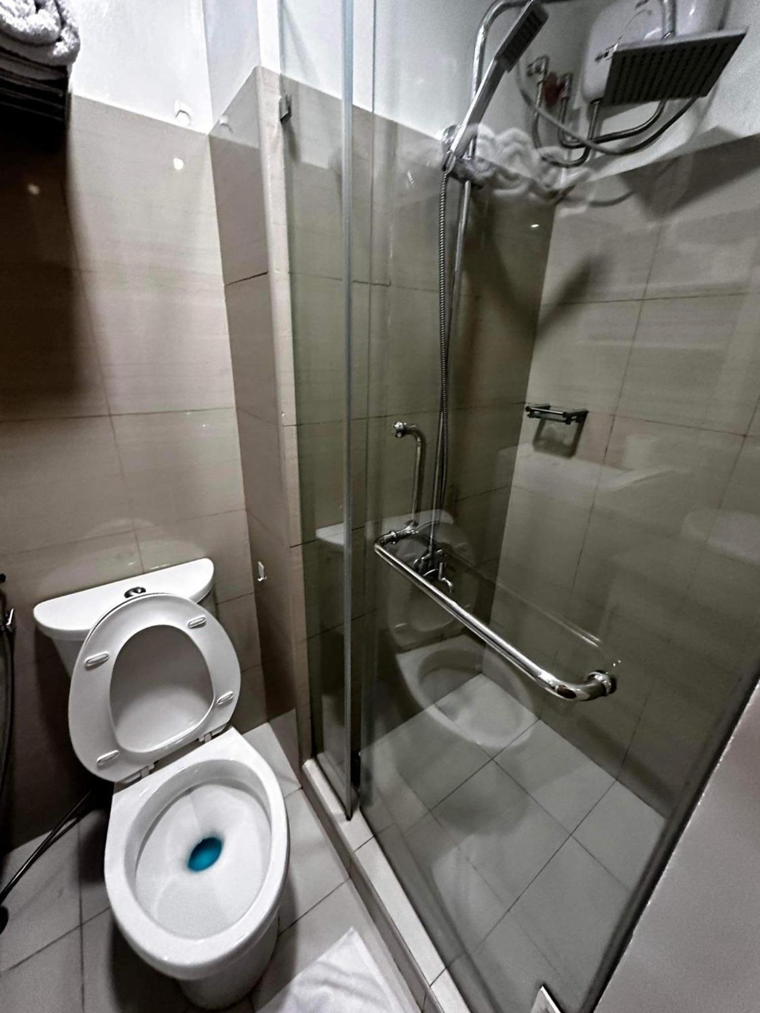 Deluxe Suites Razelles 2 At Shore 2 Residences Tower 1 Pasay Exterior foto